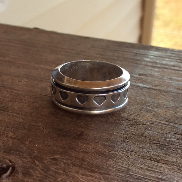 925  Solid Sterling Silver Ring with Hearts - Picture 4 of 12